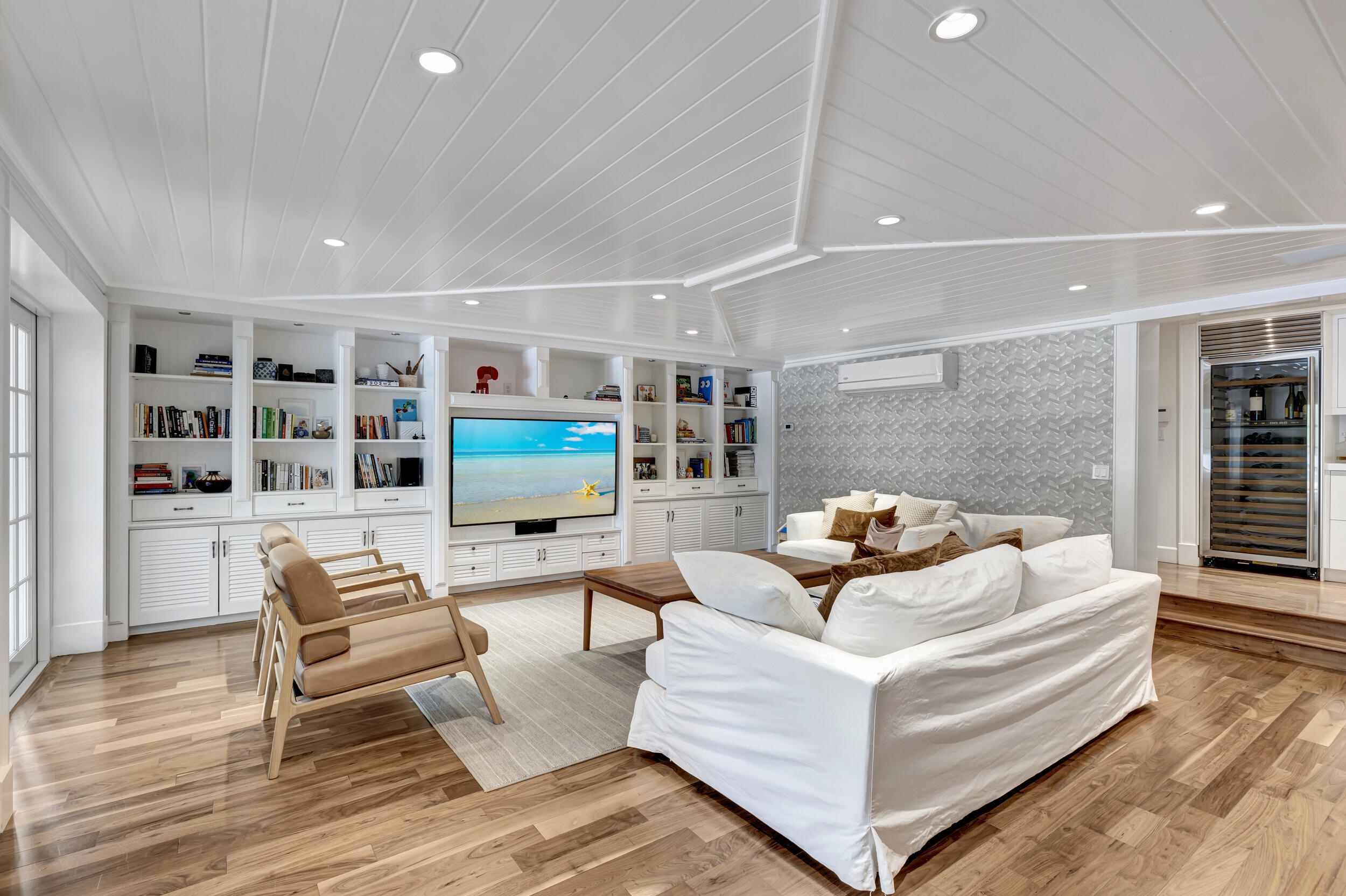 RUNNYMEDE - Residential