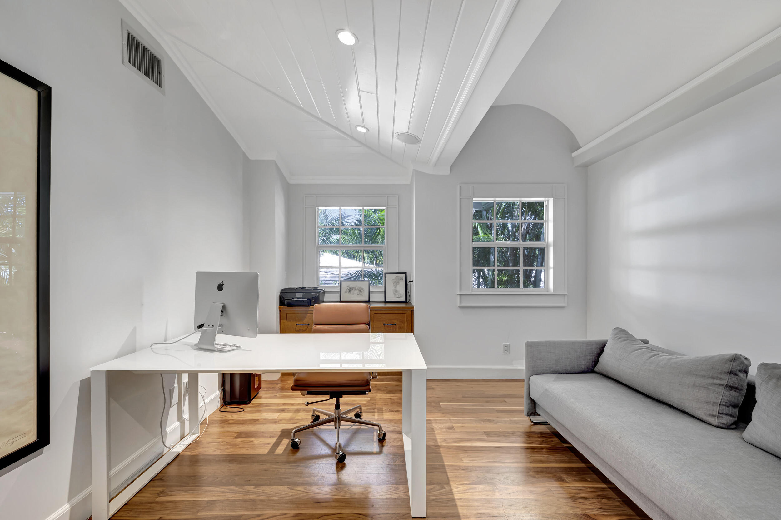 RUNNYMEDE - Residential