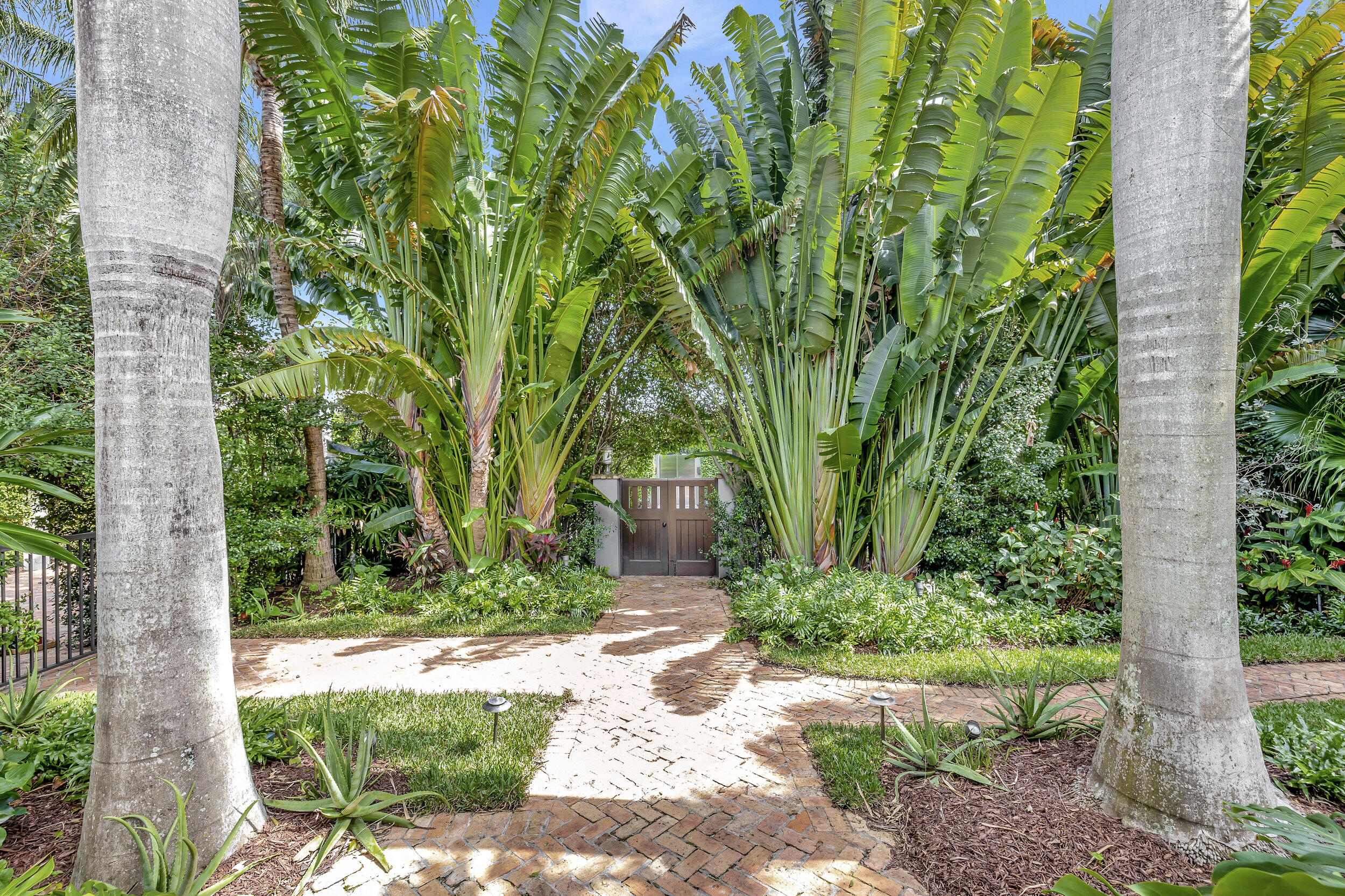 RUNNYMEDE - Residential