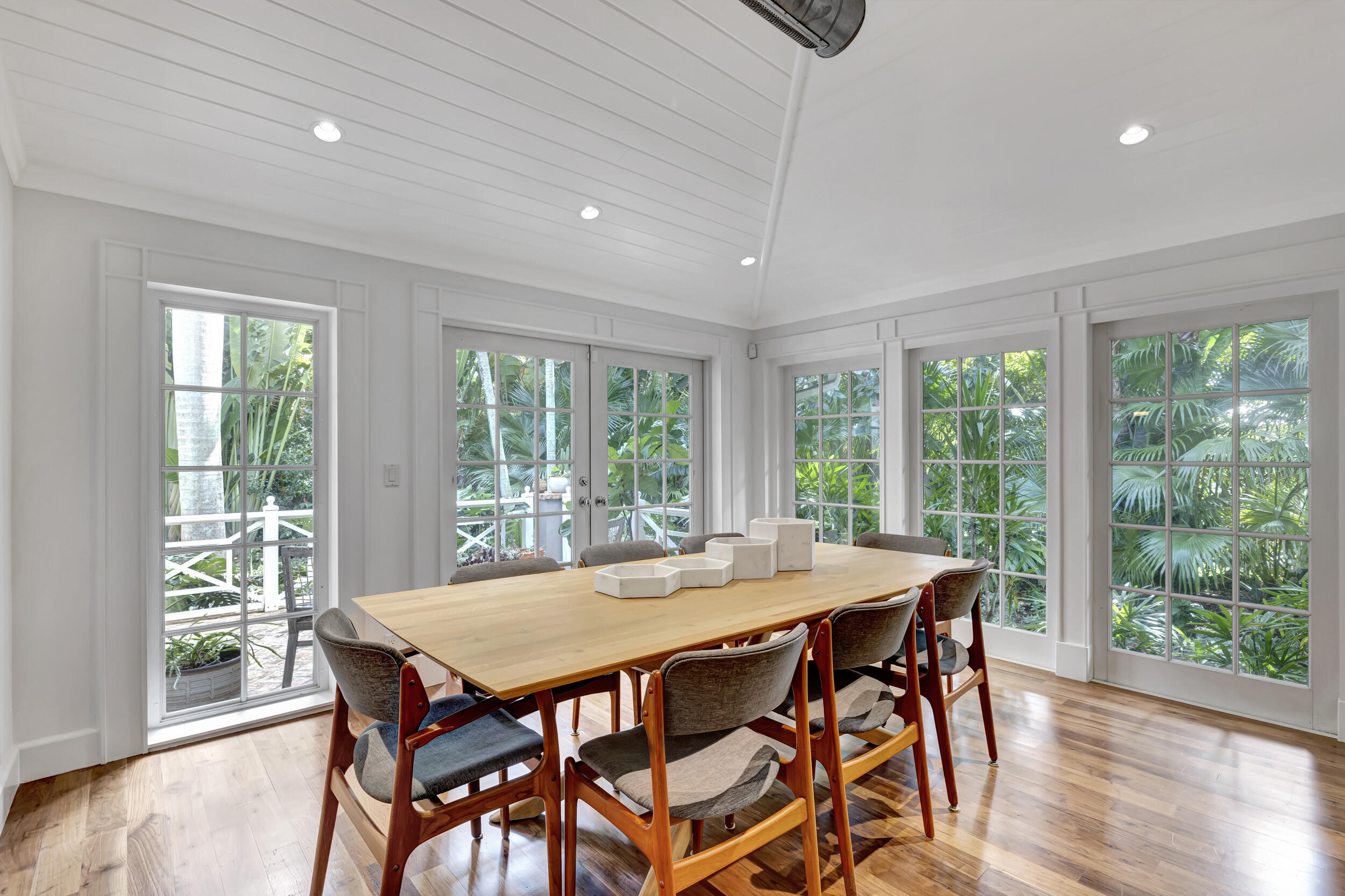 RUNNYMEDE - Residential