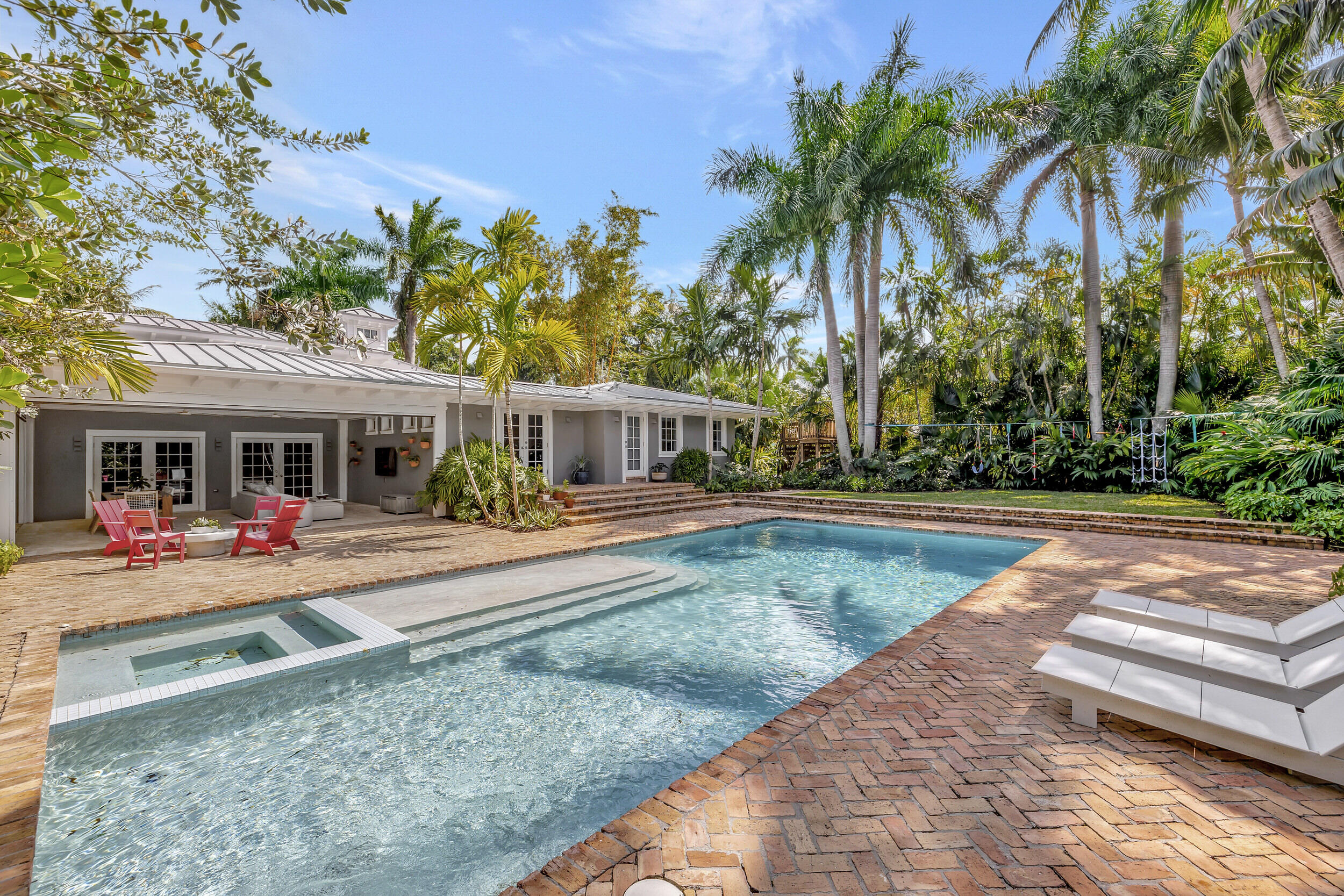 RUNNYMEDE - Residential