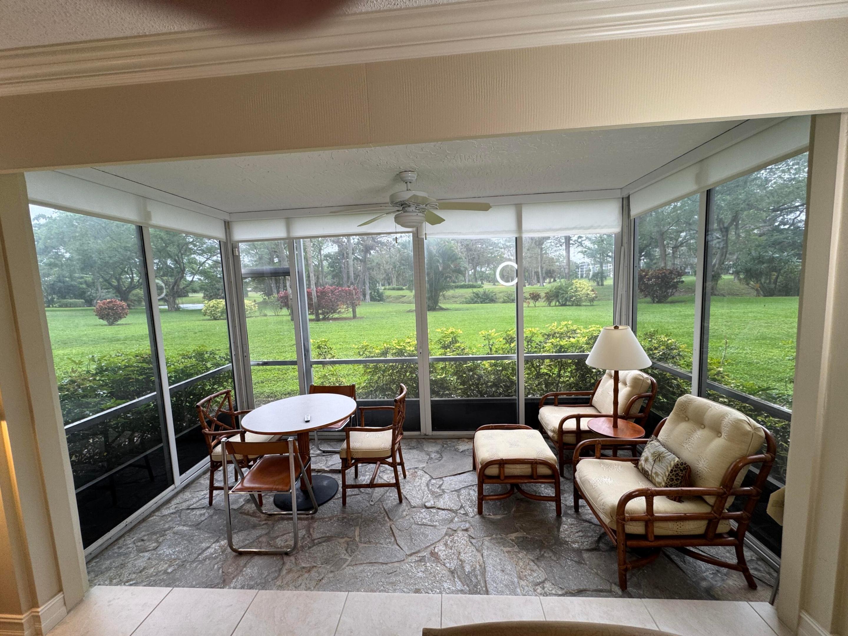 NO 105 PALM-AIRE COUNTRY CLUB - Residential