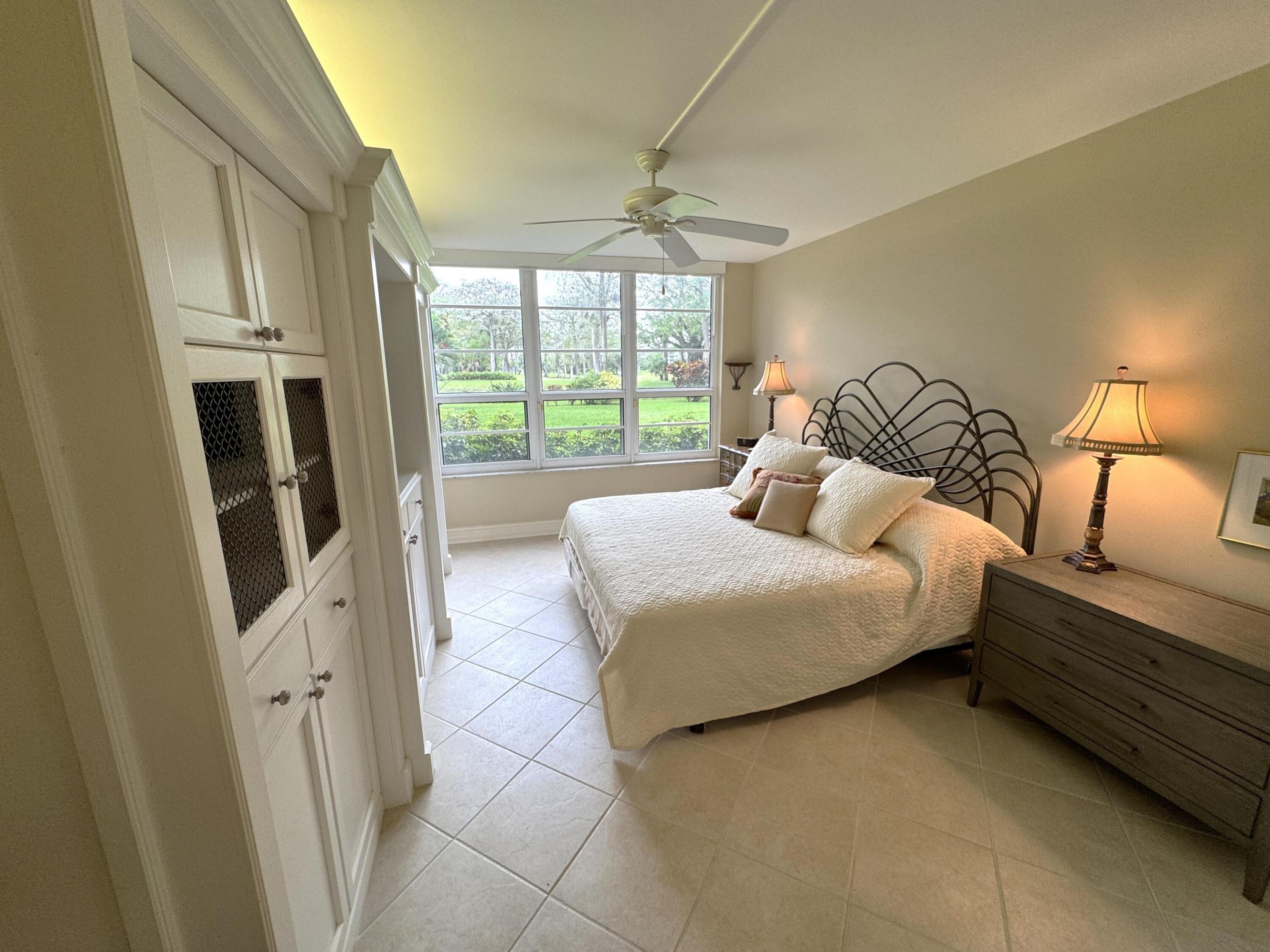 NO 105 PALM-AIRE COUNTRY CLUB - Residential