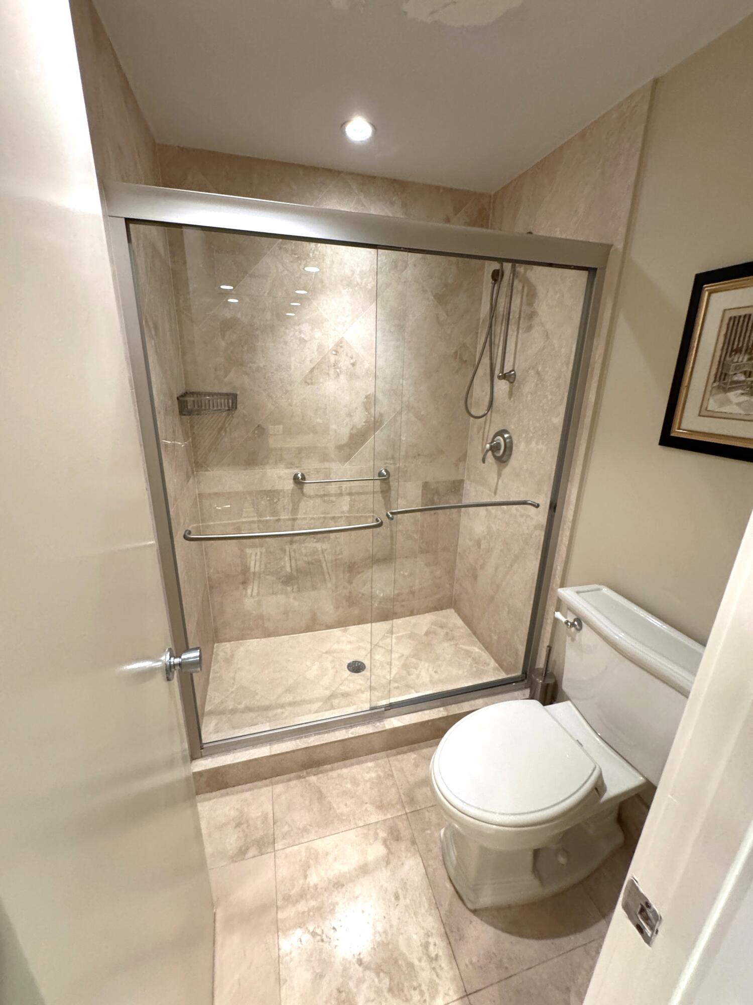 NO 105 PALM-AIRE COUNTRY CLUB - Residential