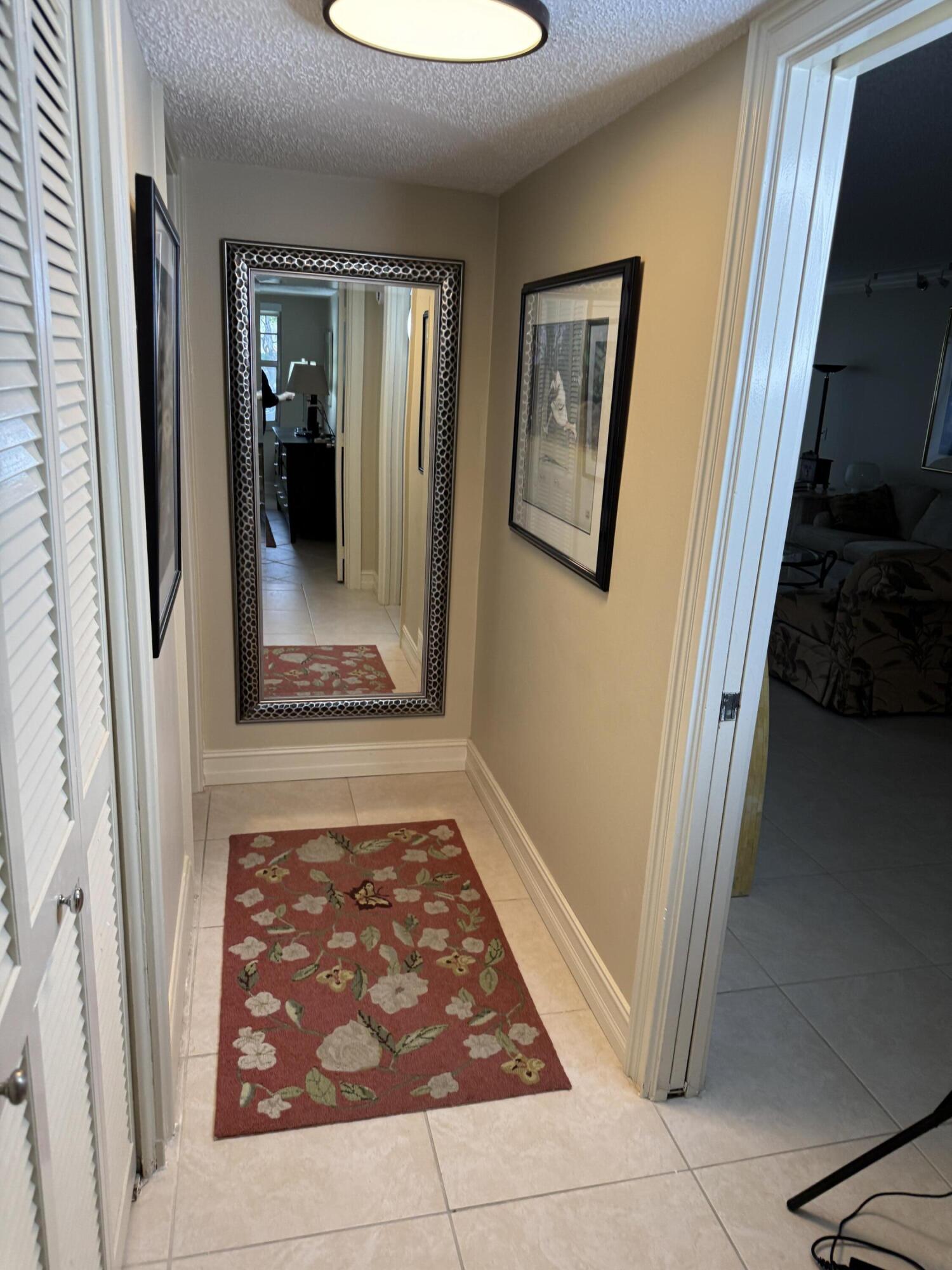 NO 105 PALM-AIRE COUNTRY CLUB - Residential