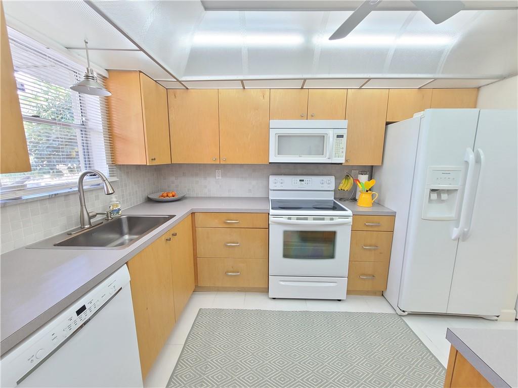 GREENS OF INVERRARY - Residential