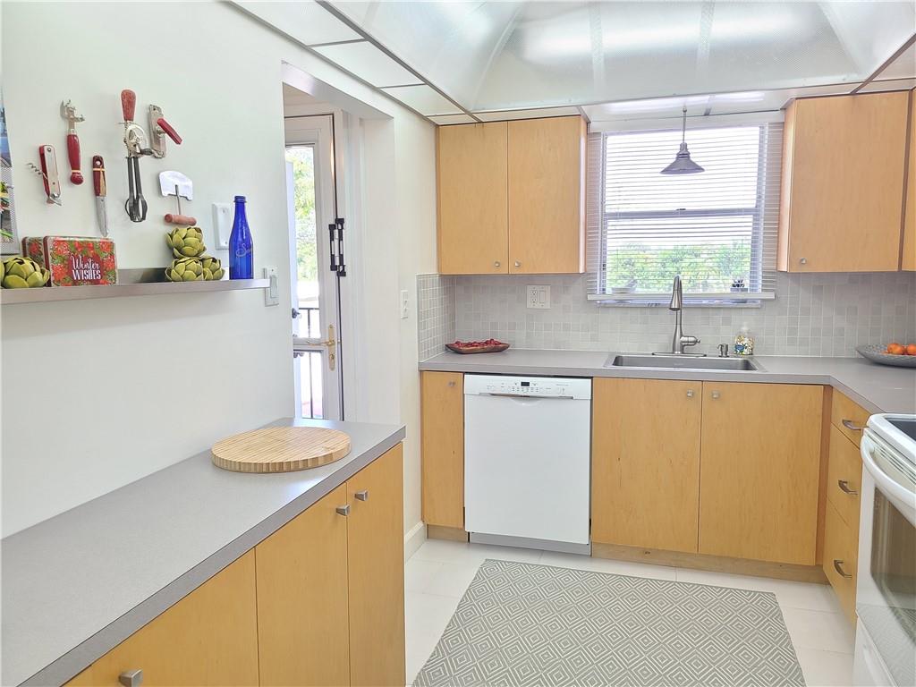 GREENS OF INVERRARY - Residential