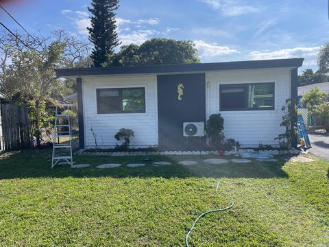 354 Manchester Street Boca Raton FL 33487