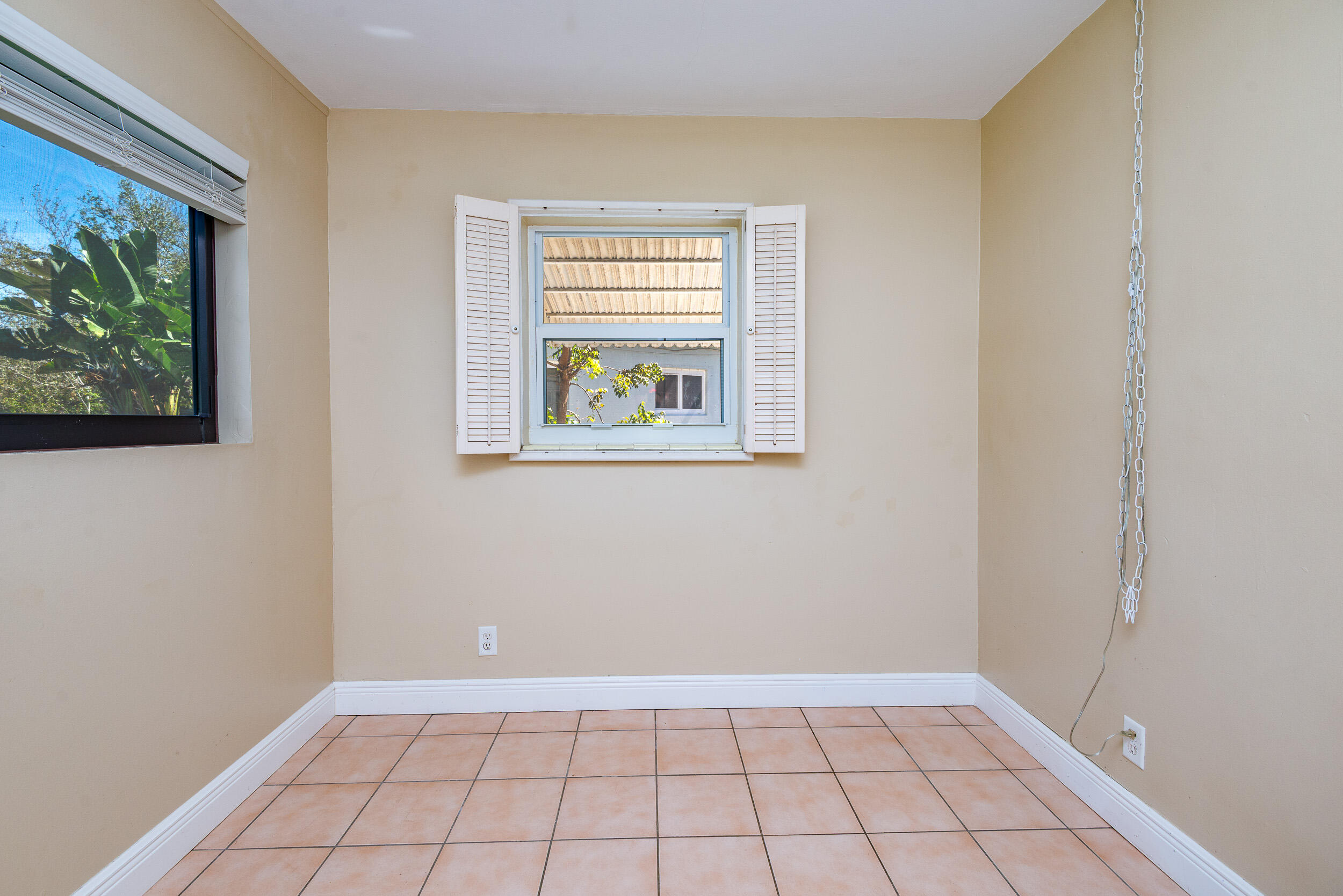 DELRAY MANORS - Residential