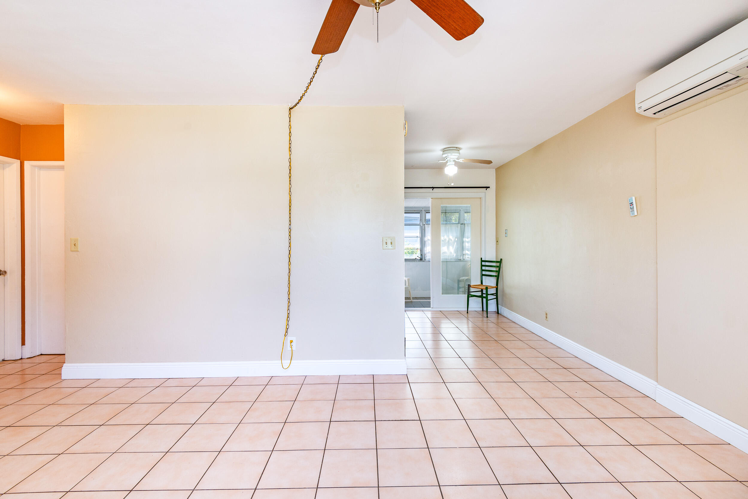 DELRAY MANORS - Residential