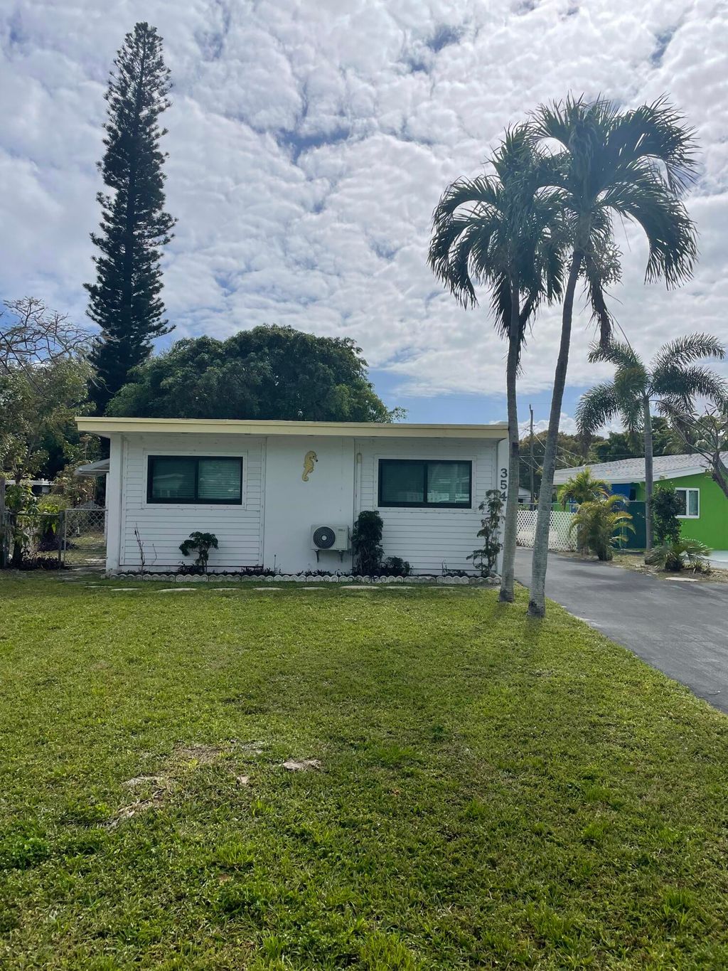 Photo of 354 Manchester Street, Boca Raton, FL 33487 (MLS # R11164519)