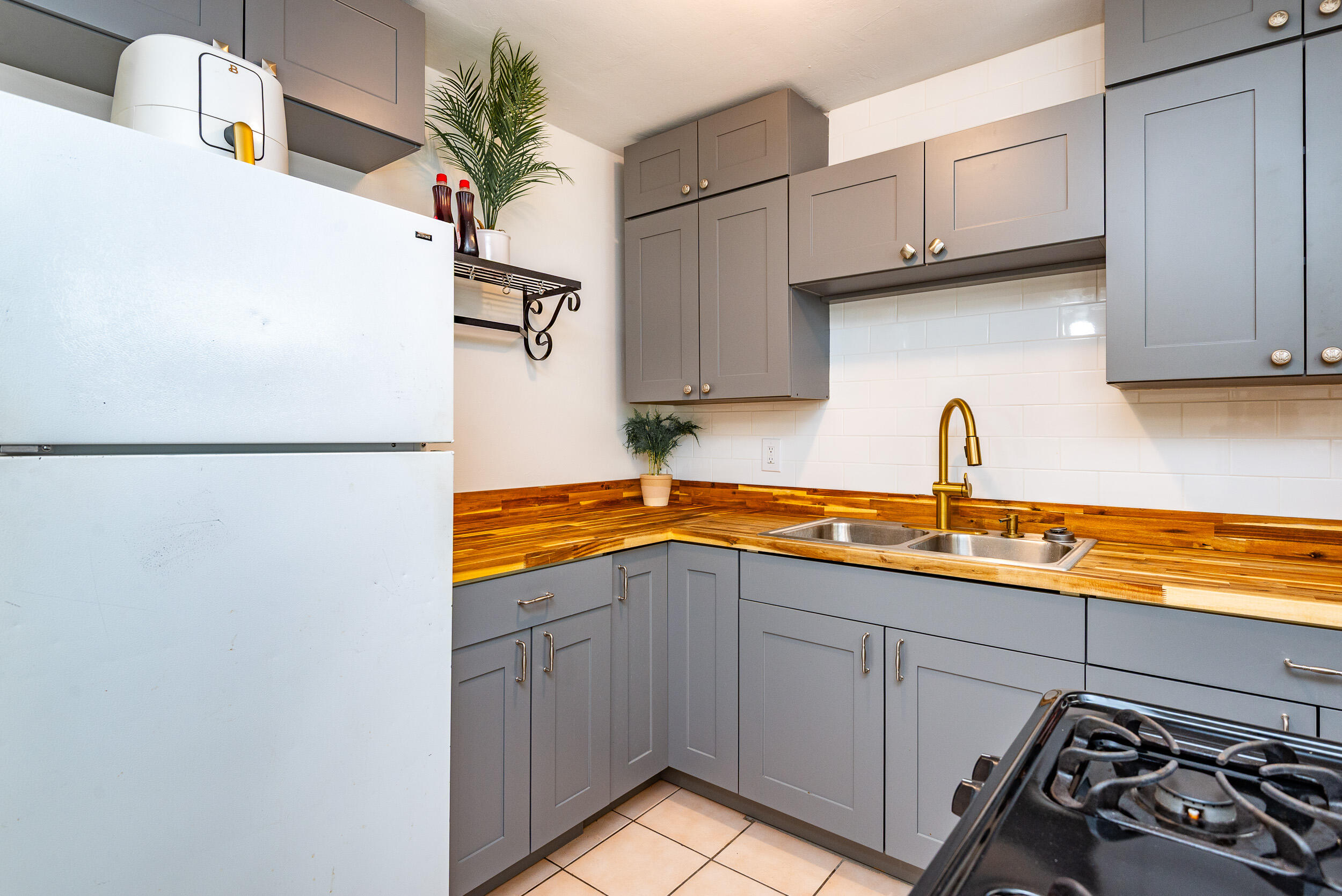 DELRAY MANORS - Residential