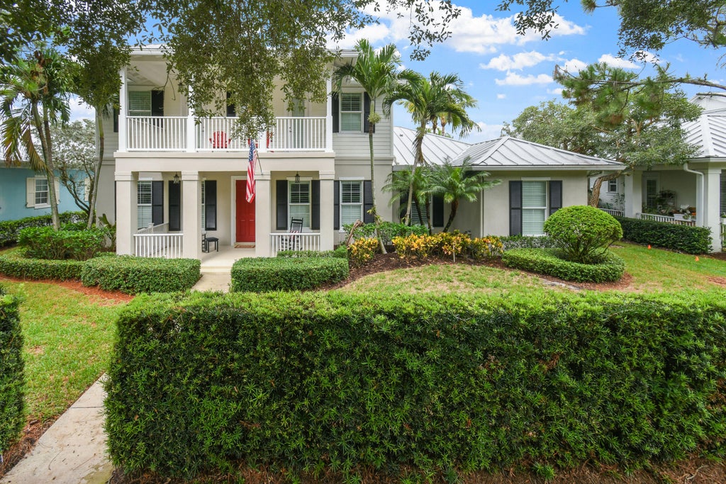 Photo of 2664 Greenway Drive, Jupiter, FL 33458 (MLS # B26071994)