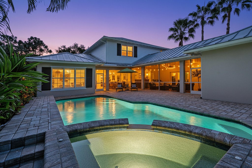 Photo of 2664 Greenway Drive, Jupiter, FL 33458 (MLS # B26071994)