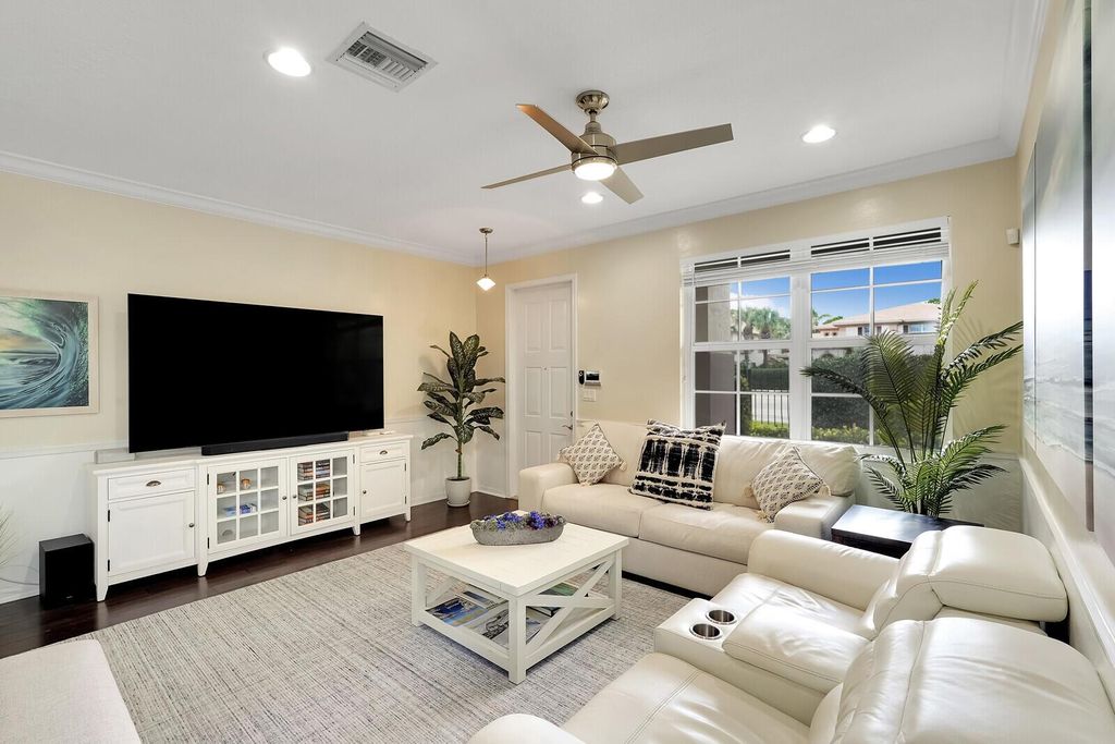 Photo of 112 Evergrene Parkway #2c, Palm Beach Gardens, FL 33410 (MLS # R10998576)