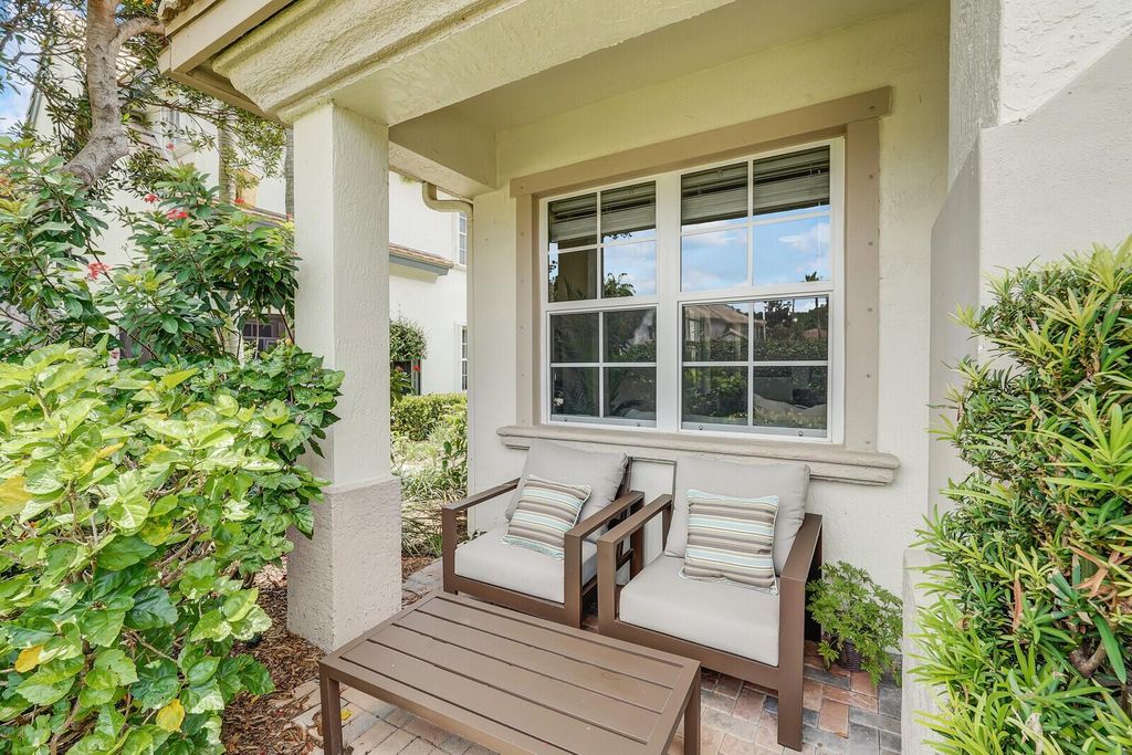 Photo of 112 Evergrene Parkway #2c, Palm Beach Gardens, FL 33410 (MLS # R10998576)