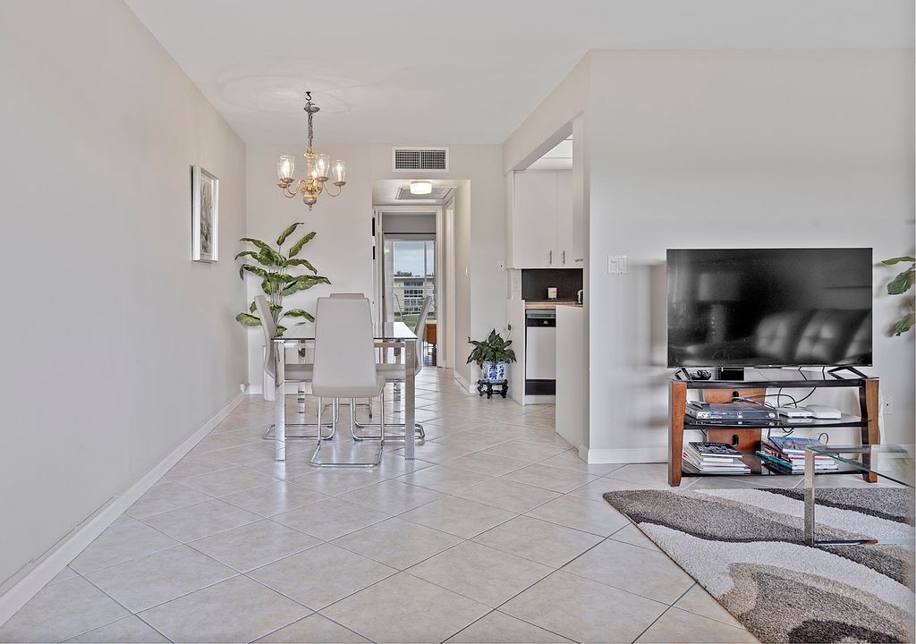 Photo of 2905 Victoria Place #G4, Coconut Creek, FL 33066 (MLS # B26026686)