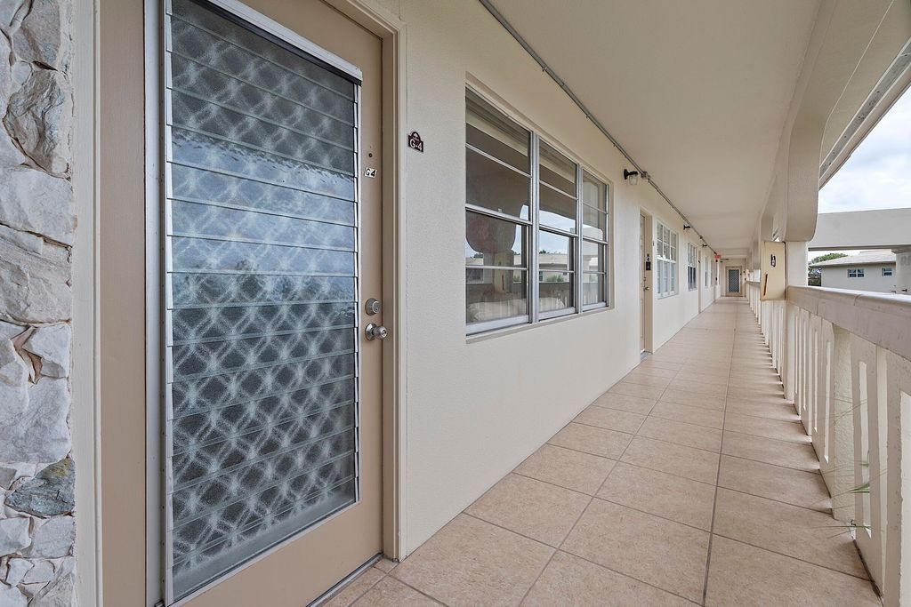 Photo of 2905 Victoria Place #G4, Coconut Creek, FL 33066 (MLS # B26026686)