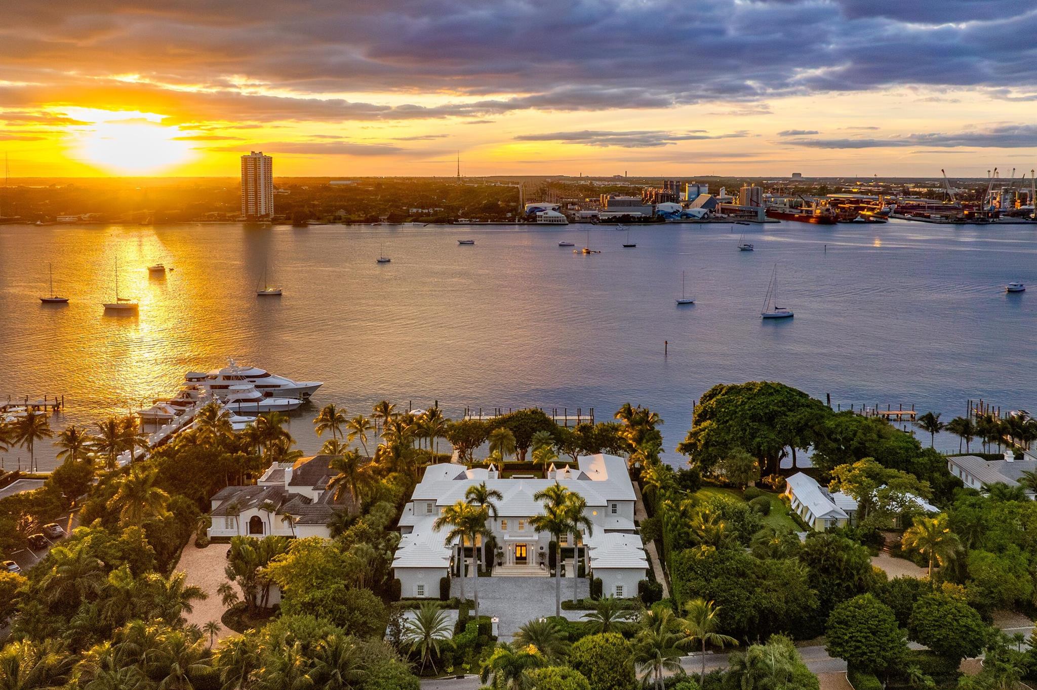 EDEN VILLA - Residential