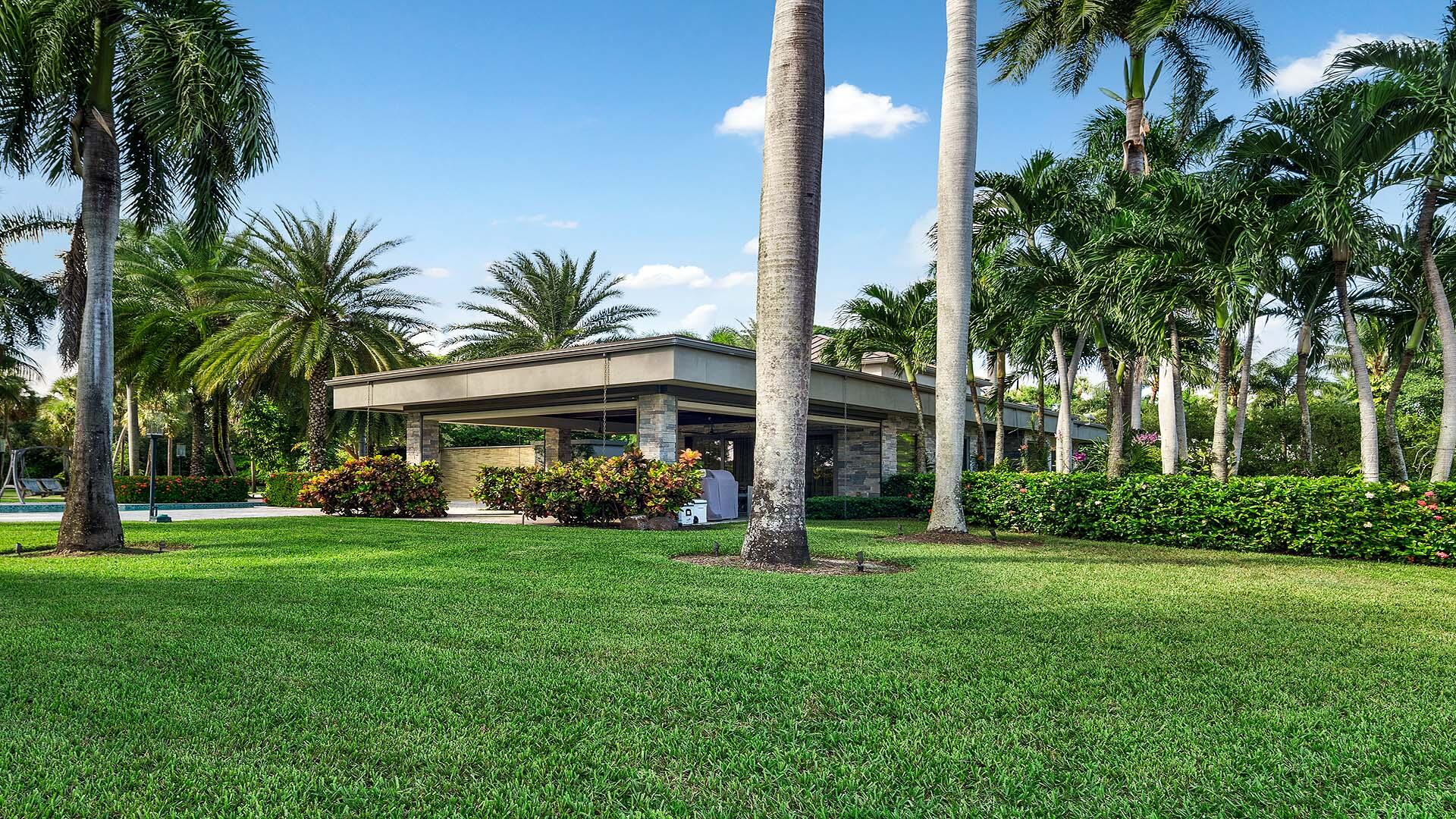 NEW RIVER BANKS - Residential