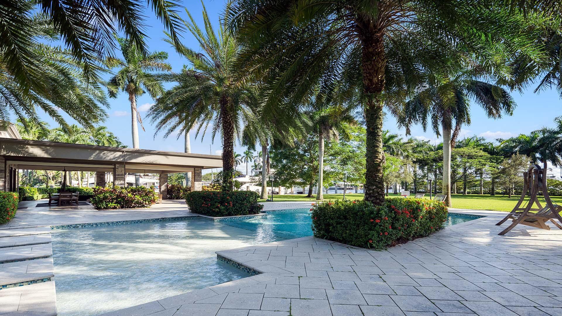 NEW RIVER BANKS - Residential