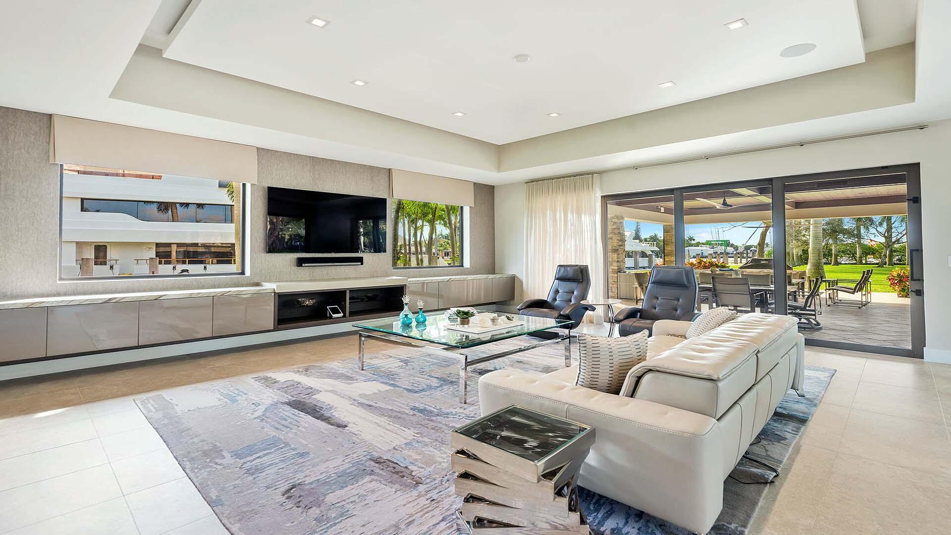 NEW RIVER BANKS - Residential