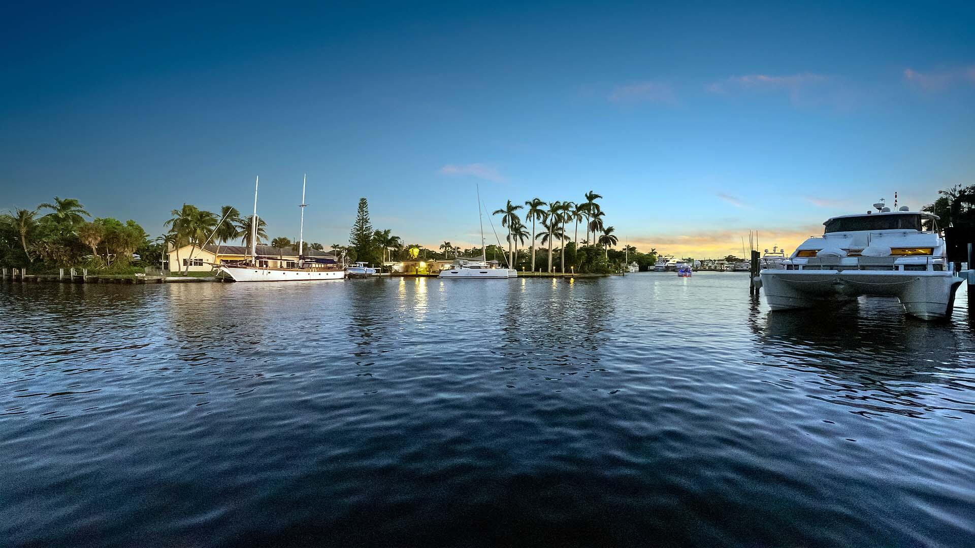 NEW RIVER BANKS - Residential