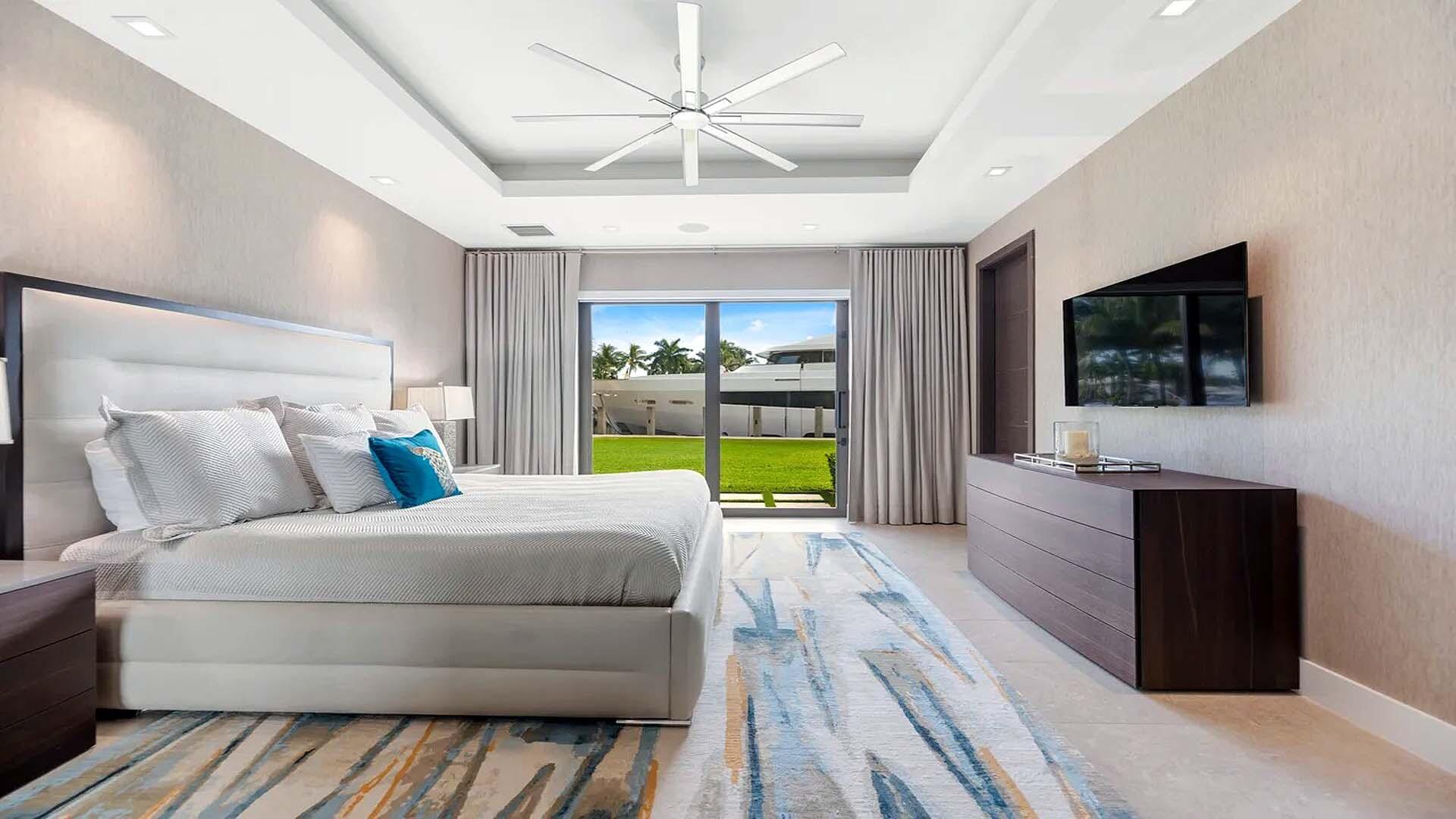 NEW RIVER BANKS - Residential