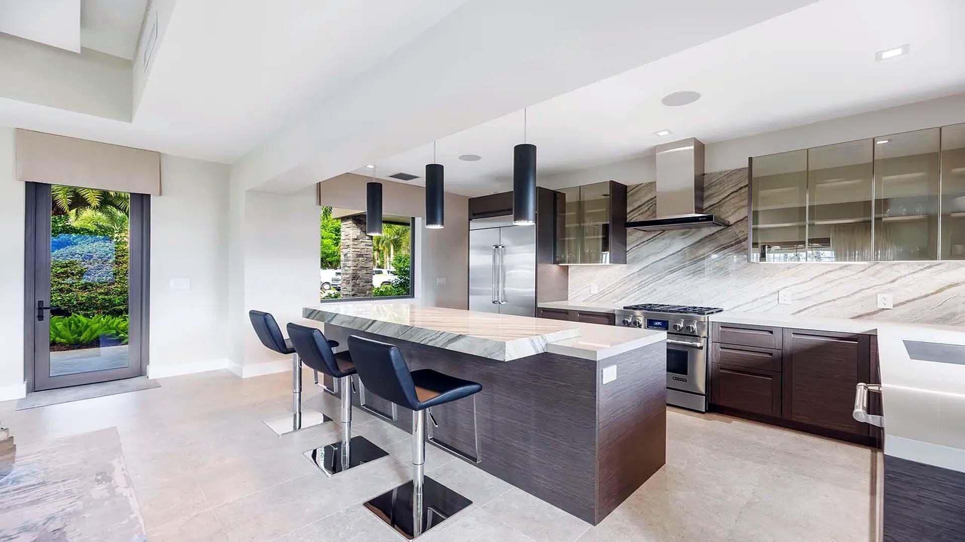 NEW RIVER BANKS - Residential