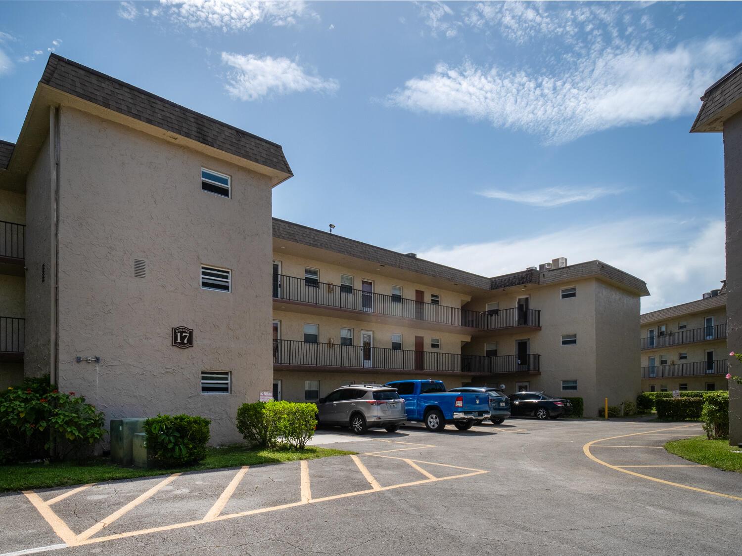 LAKESIDE VILLAGE CONDO 7 - Residential