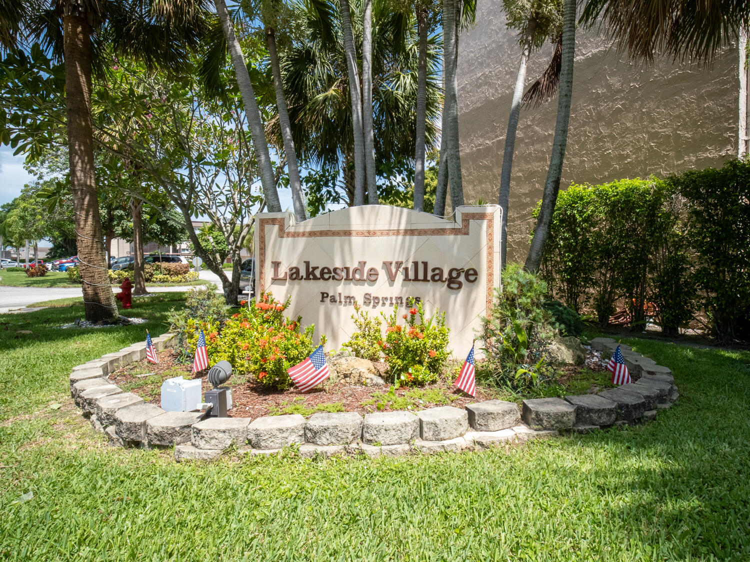LAKESIDE VILLAGE CONDO 7 - Residential