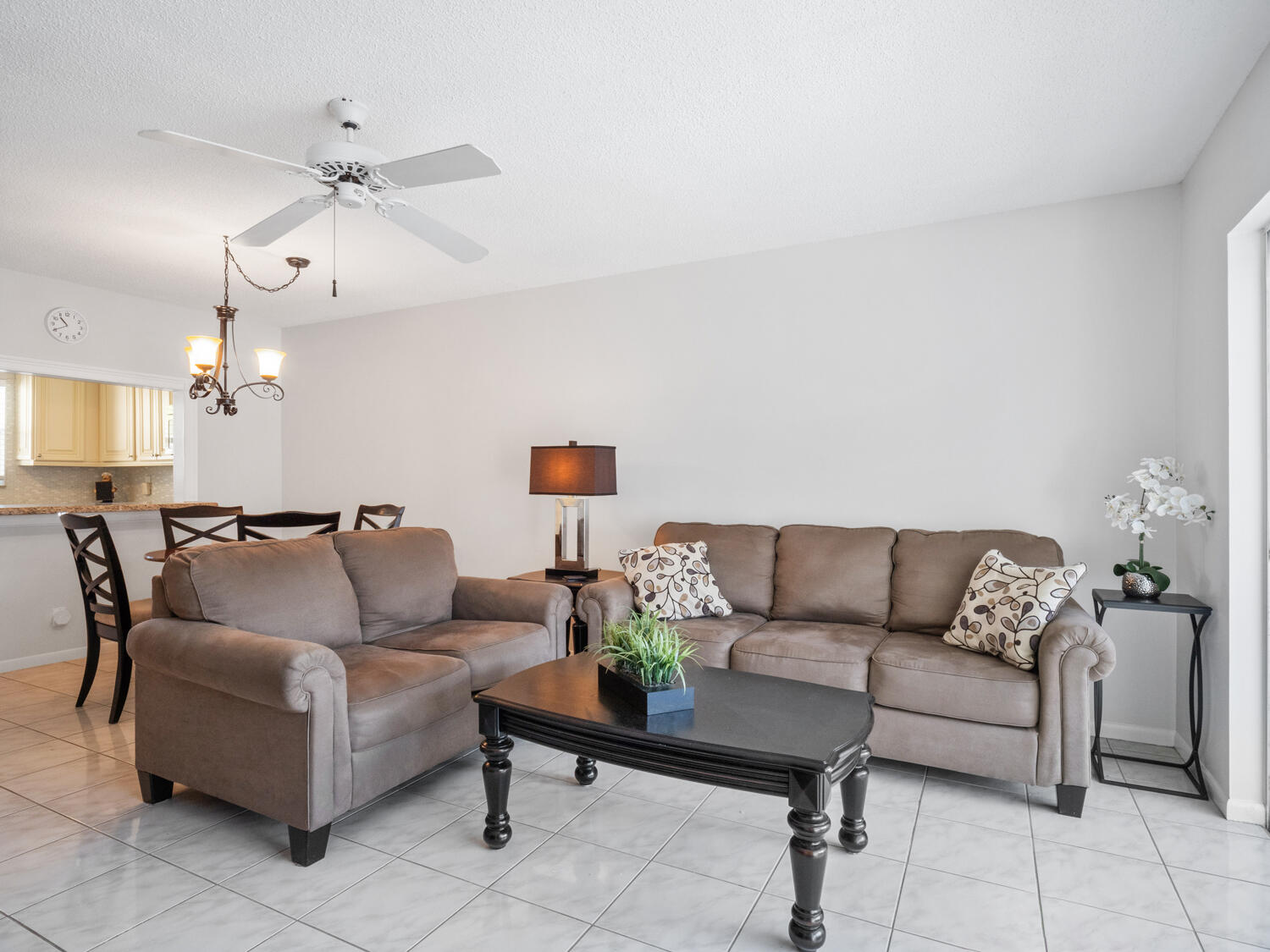 LAKESIDE VILLAGE CONDO 7 - Residential