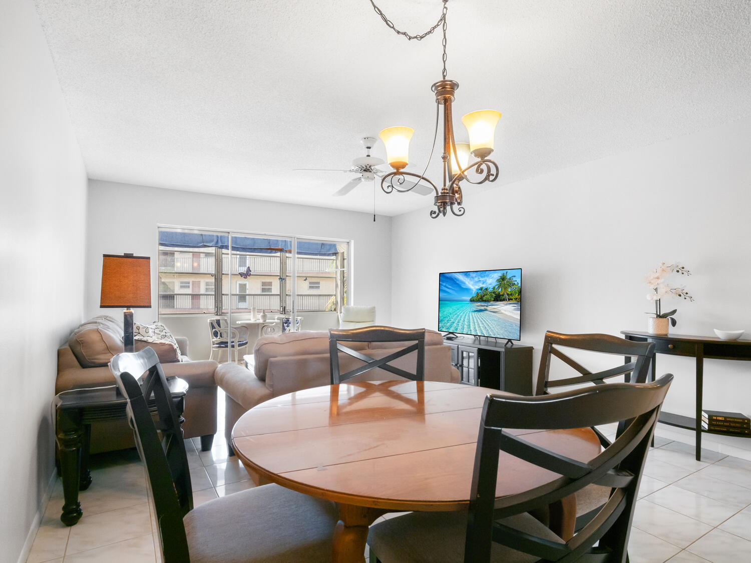 LAKESIDE VILLAGE CONDO 7 - Residential