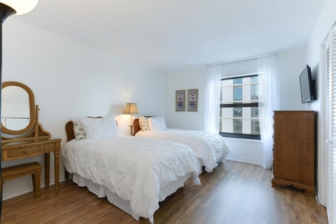 Tiny photo for 1501 S Flagler Drive #8f, West Palm Beach, FL 33401 (MLS # B26090642)