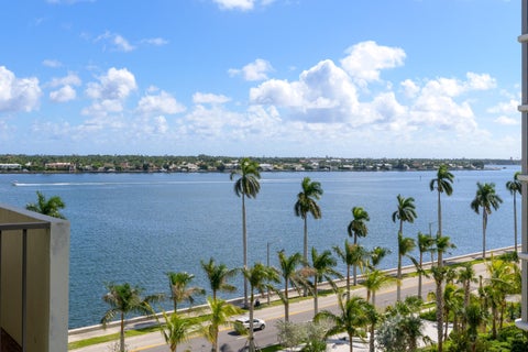 Photo of 1501 S Flagler Drive #8f, West Palm Beach, FL 33401 (MLS # B26090642)