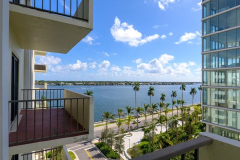 Tiny photo for 1501 S Flagler Drive #8f, West Palm Beach, FL 33401 (MLS # B26090642)