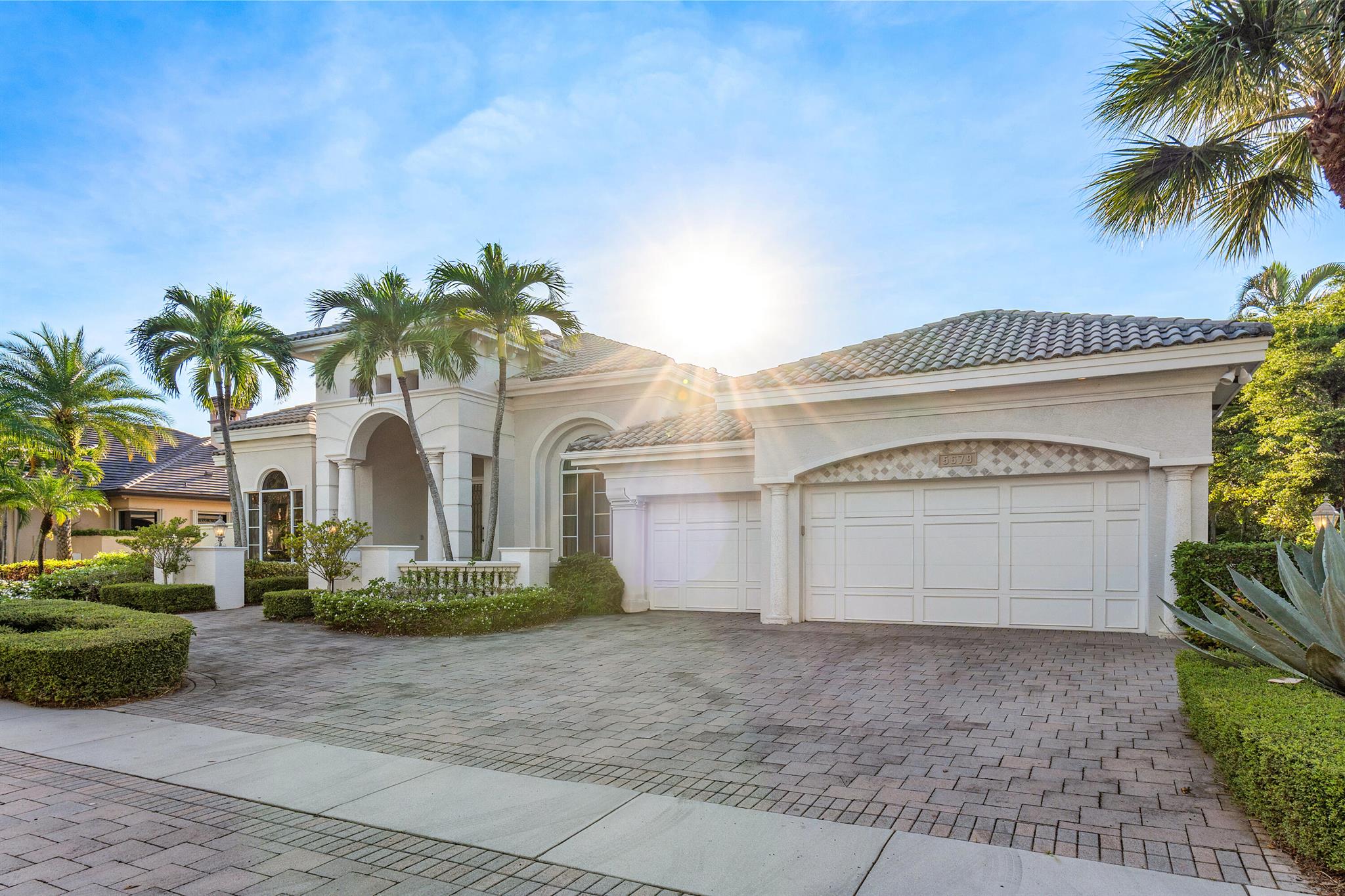 VINTAGE OAKS / POLO CLUB - Residential