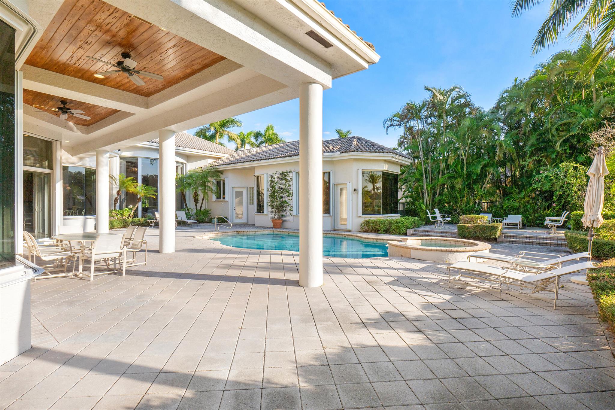 VINTAGE OAKS / POLO CLUB - Residential