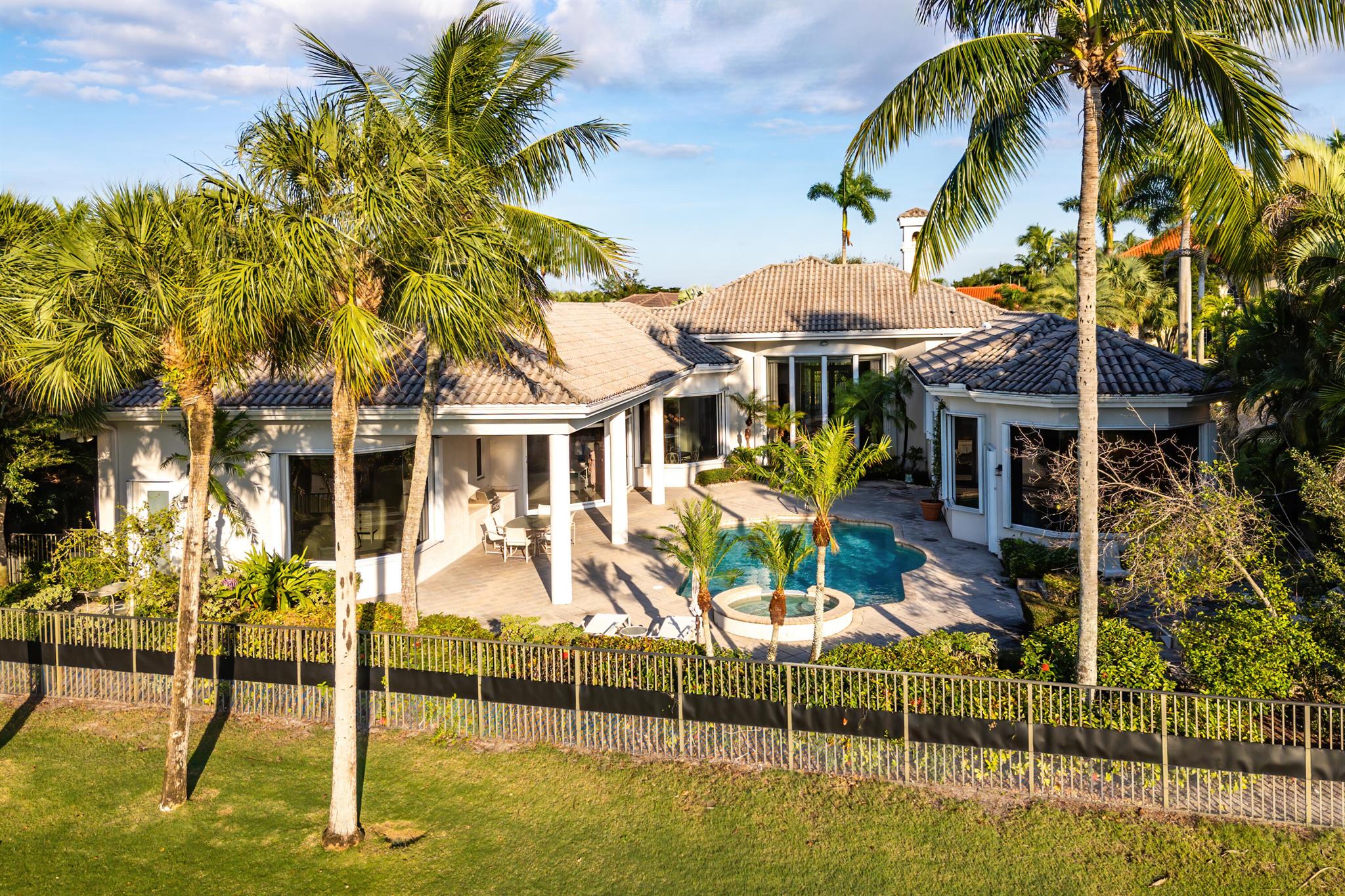 VINTAGE OAKS / POLO CLUB - Residential