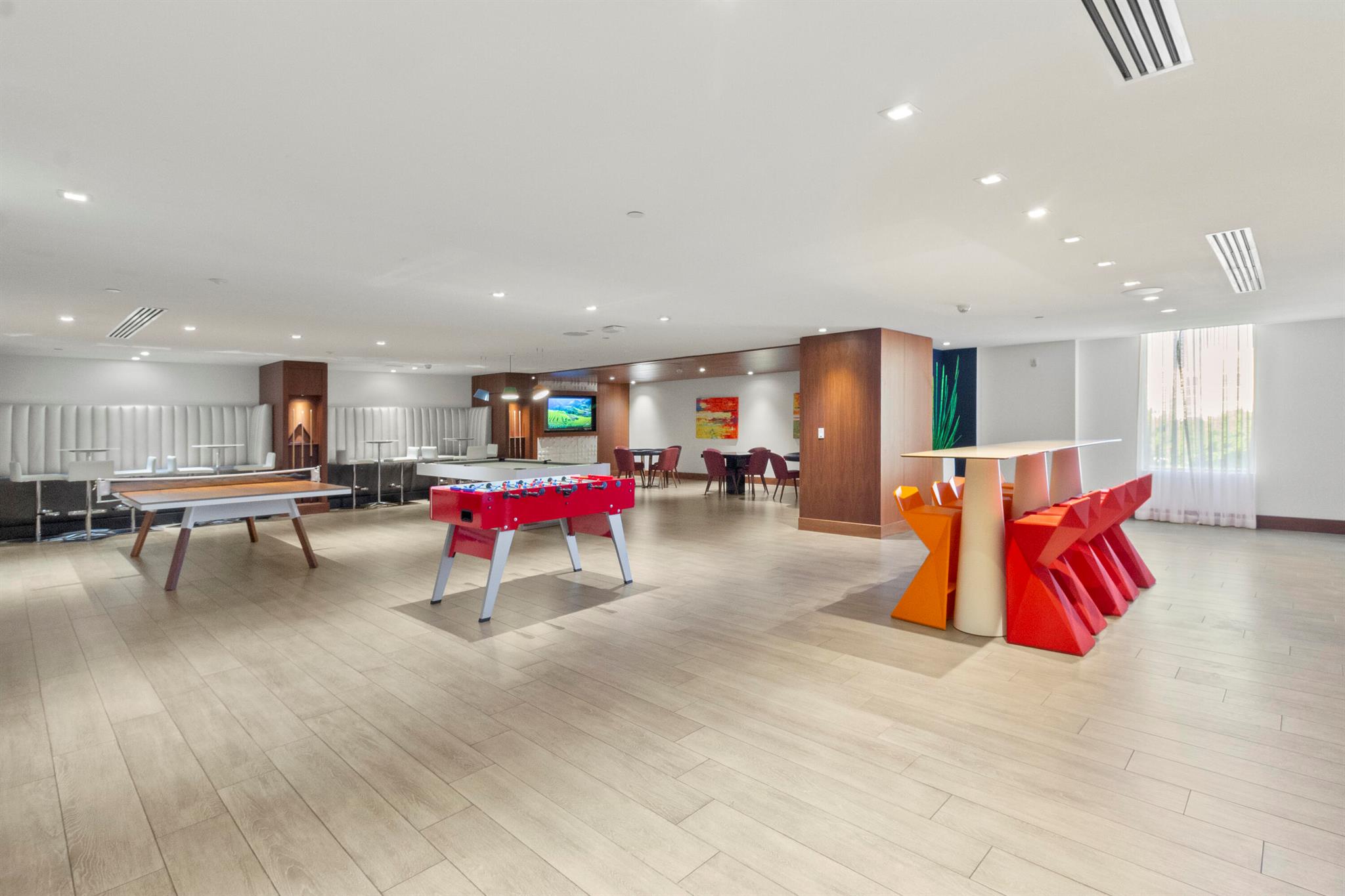 PARQUE TOWERS CONDO - Residential Lease