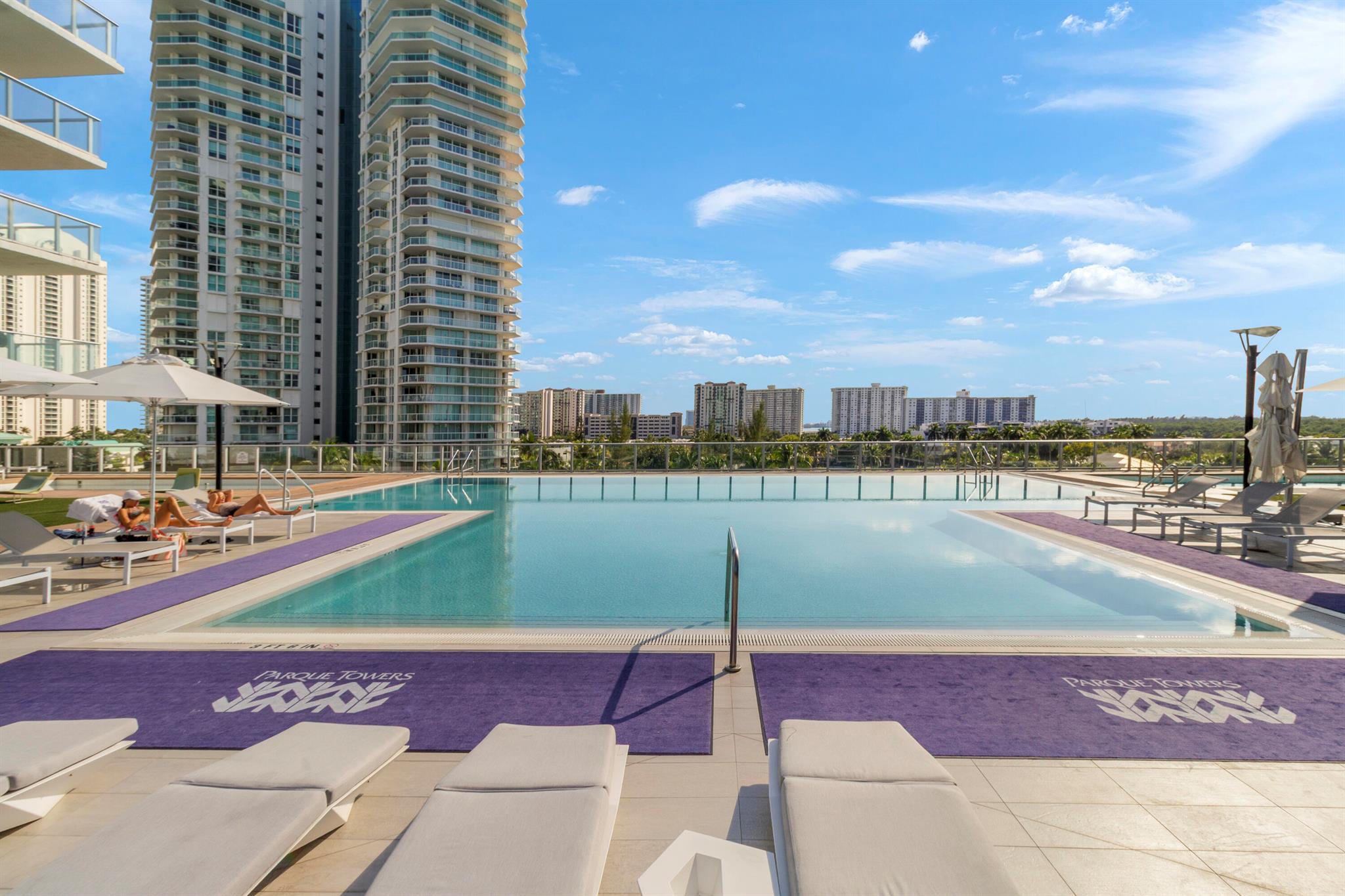 PARQUE TOWERS CONDO - Residential Lease