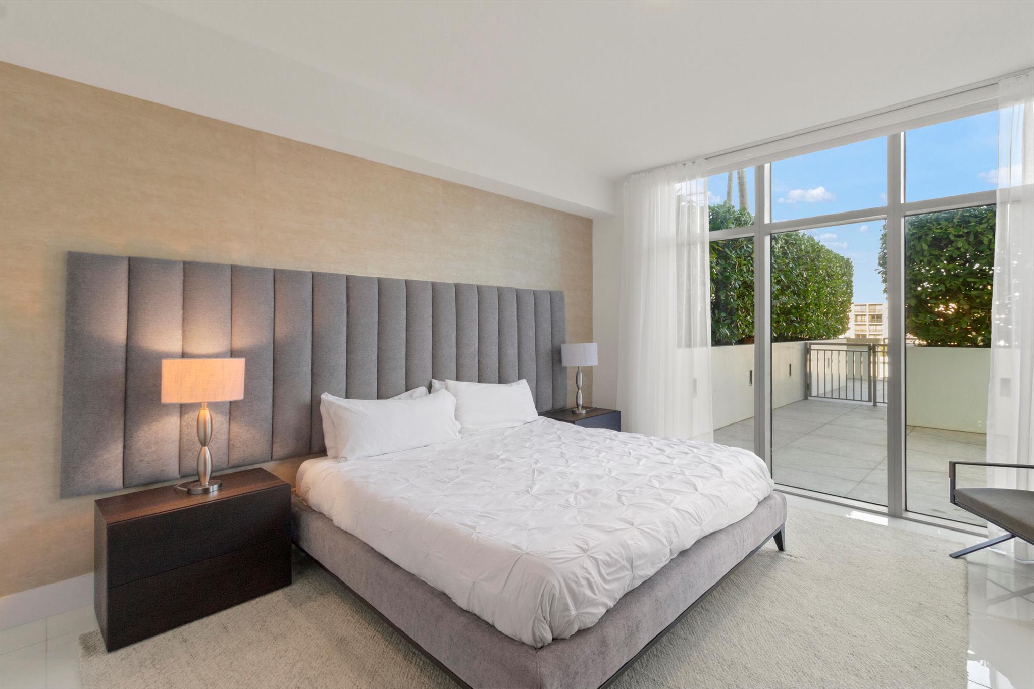 PARQUE TOWERS CONDO - Residential Lease