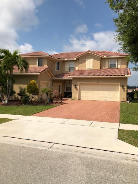 Large 5 bedroom 3 bath 2 story home located in Stonehaven Estates on the lake. Master and 3 bedrooms upstairs and 1 bedroom downstairs. Large living and family room with eat-in kitchen. Screened in patio facing the lake. New carpet in all bedroomsAccordion shutters are complete Tenant takes care of yard.Community pool.NO PETS!Application fee is $250 per person over 18 yrs old.