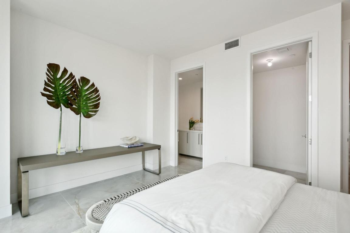 Royal Palm Residences - Residential