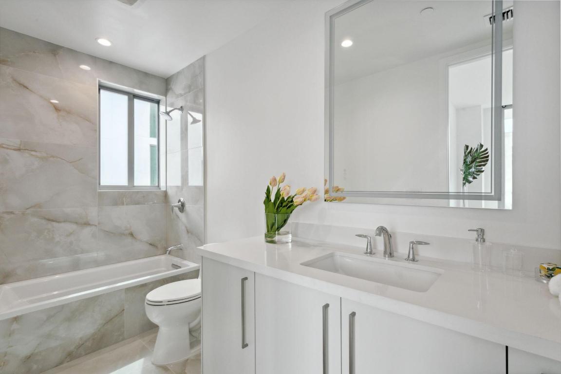 Royal Palm Residences - Residential