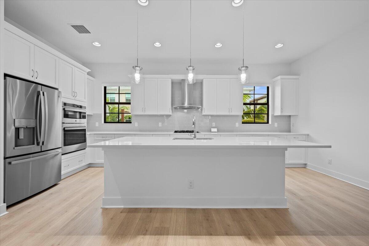 ALTON - Residential Lease