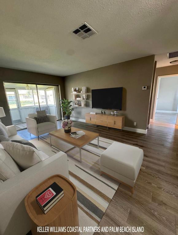 2931 Crosley Drive W A