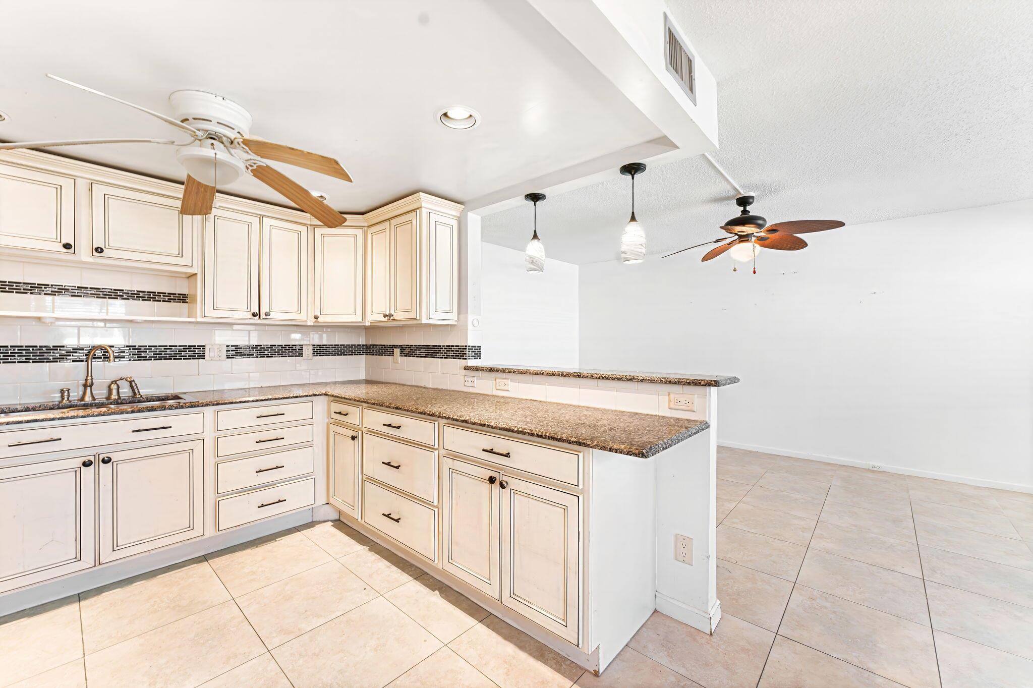 View photos, virtual tours, details... 2049 Hythe C