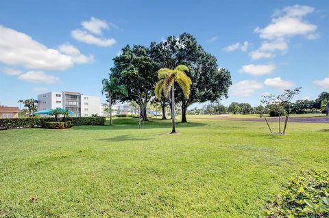 A home in Lake Worth