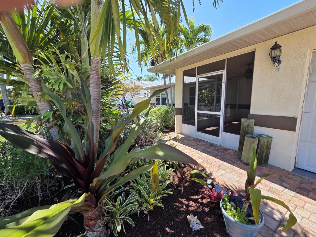 Photo of 5501 SE Nassau Terrace, Stuart, FL 34997 (MLS # R11081984)